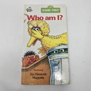 Golden 1978 Book Sesame Street Who Am I ? by Normand Chartier Sturdy Golden Book